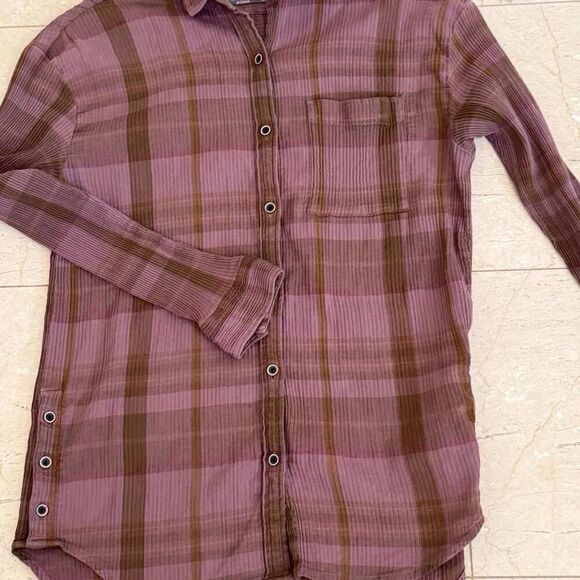 prAna Pink Red Purple Textured Plaid Long Sleeve Button Front Size M Faded - Picture 1 of 15